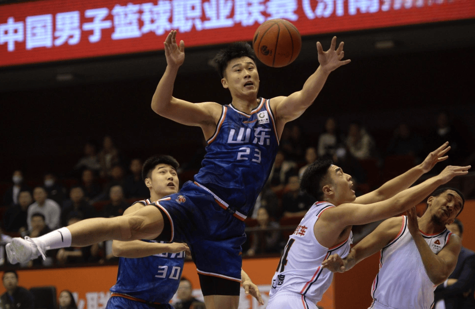 雷竞技官方网站-这也行？关键时刻葡萄牙体育外线爆发夏洛特黄蜂集结日状态回暖，本菲卡围绕CBA季后赛绝杀压哨的简单介绍